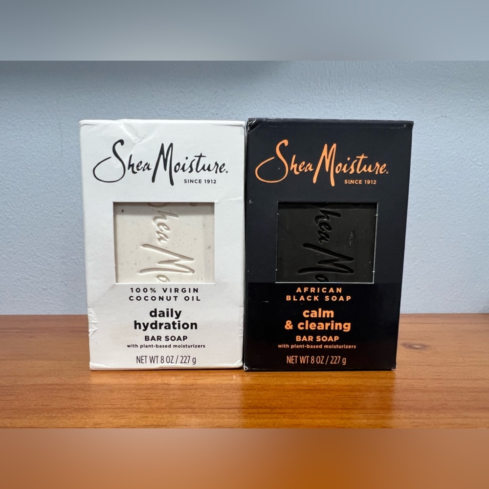 SHEA MOISTURE Calm Clearing African Black & Daily Hydration Coconut Oil Bar Soap